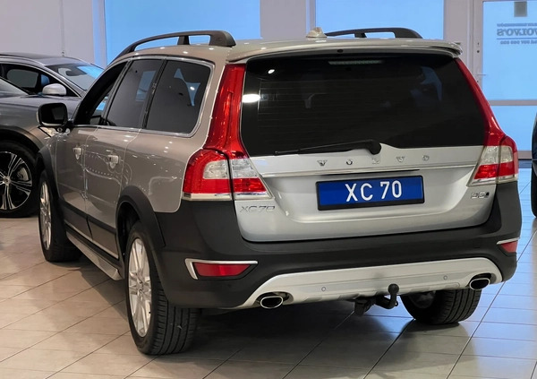 Volvo XC 70 cena 139900 przebieg: 124000, rok produkcji 2016 z Bytów małe 596